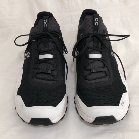 On Cloudultra Sneaker in Black & White - Running Shoes - 9.5 - Picture 8 of 14